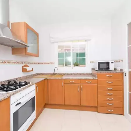 Rosa - House In Platja D'alcudia Free Wifi * Playa de Muro (Mallorca)